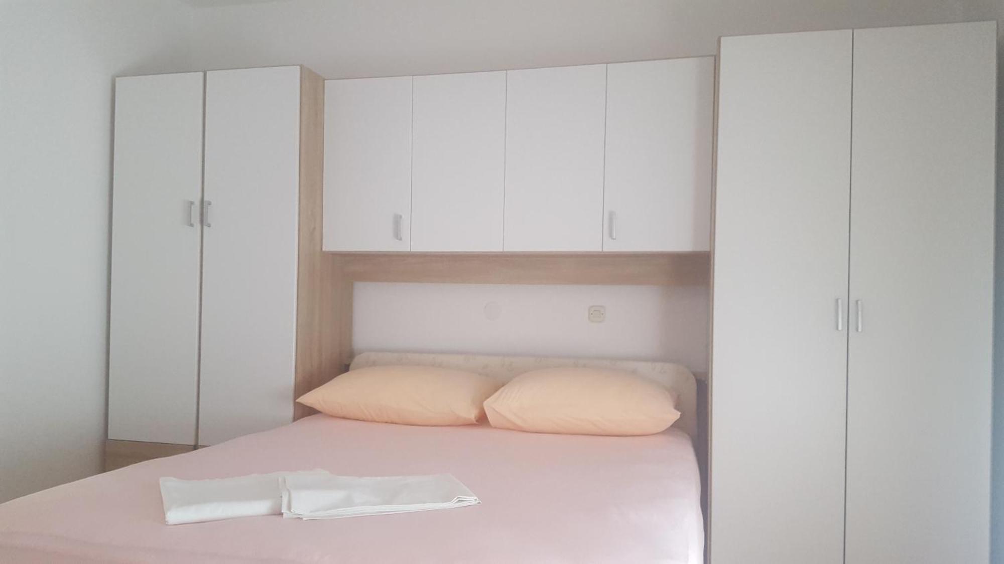 Apartmani Tonci Pag Pag Town Dış mekan fotoğraf