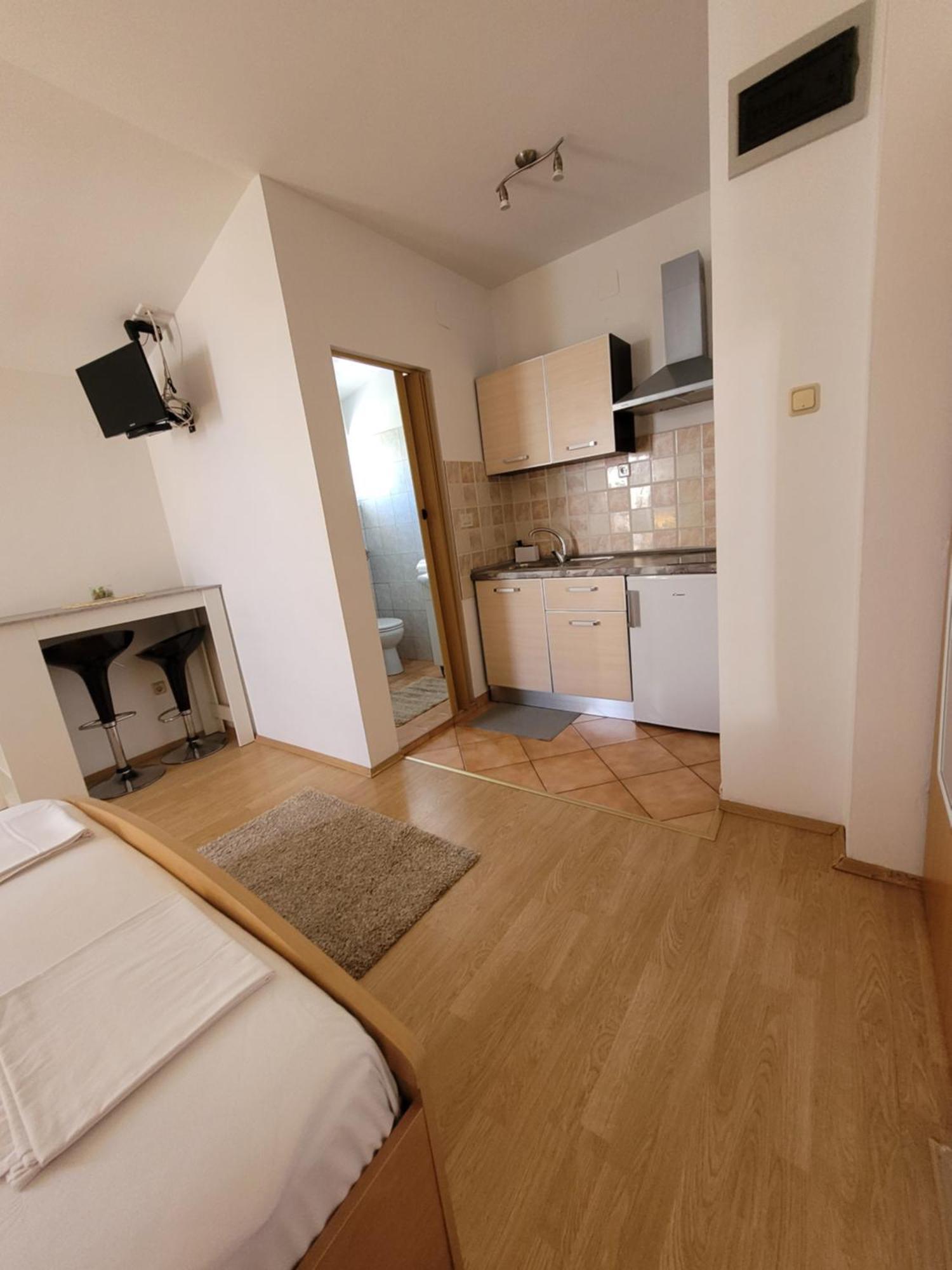 Apartmani Tonci Pag Pag Town Dış mekan fotoğraf